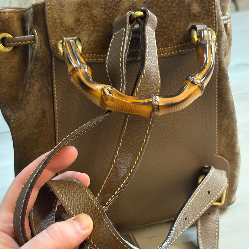 Vintage Authentic Gucci Suede Drawstring Backpack –‎ Brown